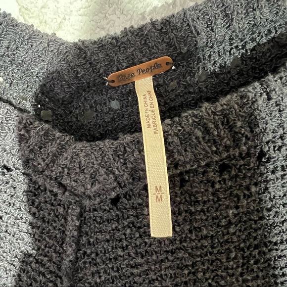 Free People Women's Medium Summer Romance Short Sleeve Sweater in Black Vneck - Picture 6 of 9